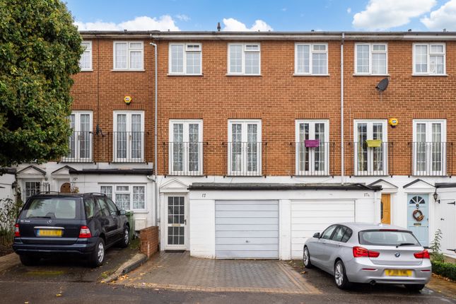 St James Road, Surrey SM1 3 bed terraced house for sale