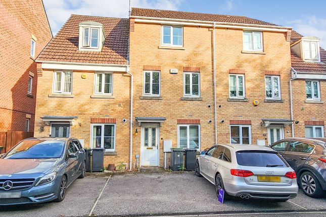 Oakland Way, Nottingham, NG8 4 bed terraced house for sale