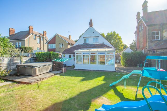 Station Road, Herne Bay, Kent, CT6 4 bed detached house for sale