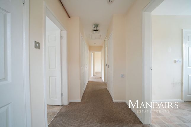 1 bedroom maisonette for sale