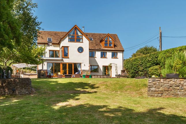 6 bedroom country house for sale