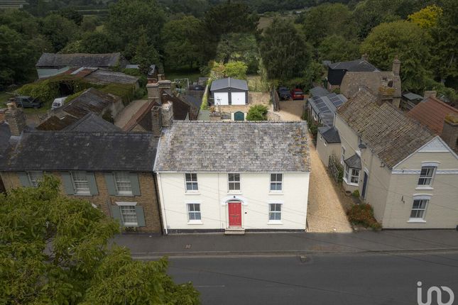 4 bedroom link detached house for sale