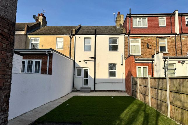 Barrington Road, Manor Park, London, E12 2 bed terraced house for sale