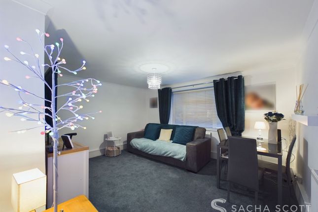 Eastgate, Banstead, SM7 1 bed flat for sale