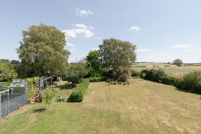 Faringdon SN7 6 bed detached house for sale