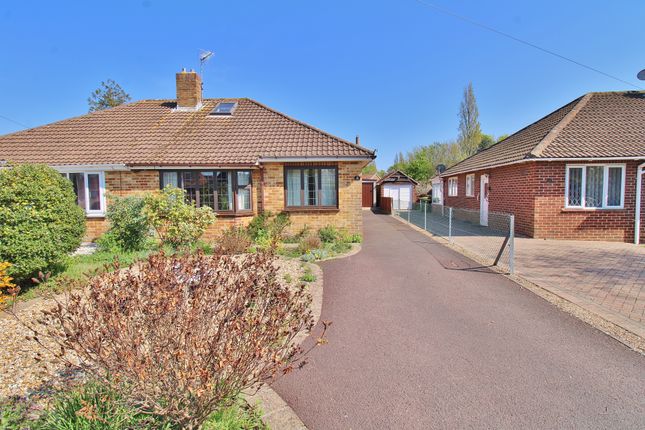2 bedroom semi-detached bungalow for sale