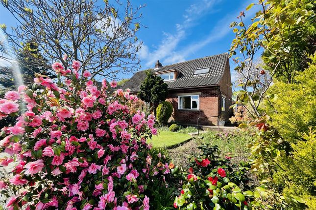 Fixby Park Drive, Huddersfield HD2 4 bed detached house for sale