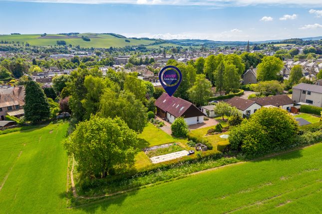 Middlefield Brae, Cupar, KY15 4 bed detached house for sale