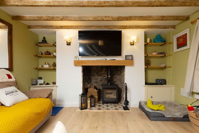 3 bedroom cottage for sale