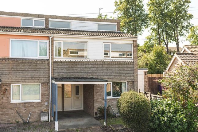 Leete Place, Royston, 3 bed house for sale