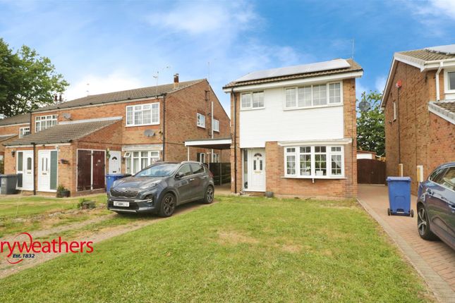 3 bed detached house