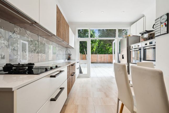 Ellesmere Road, Chiswick W4 2 bed flat for sale