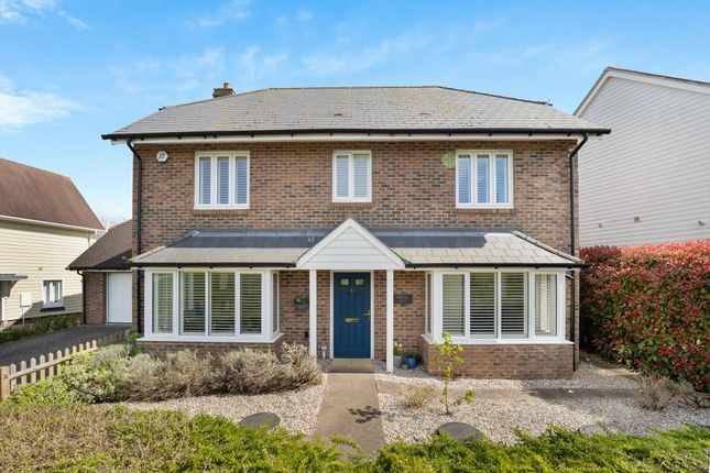 4 bed detached house