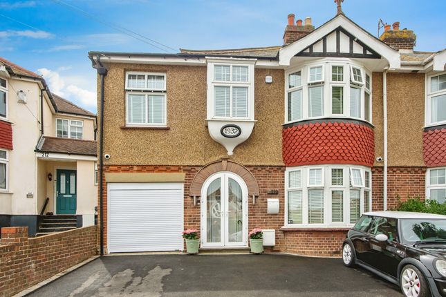 5 bedroom semi-detached house for sale
