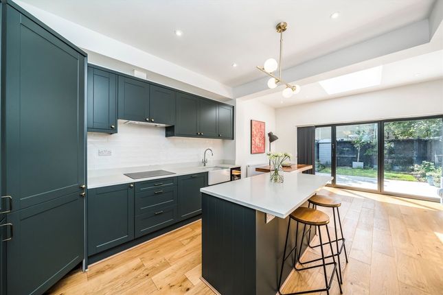 Links Road, London SW17 3 bed house for sale