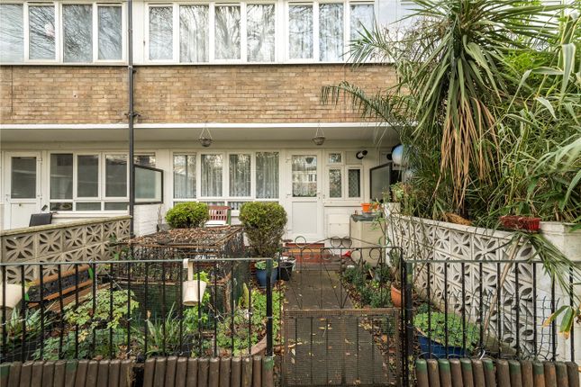 Clark Street, London, E1 3 bed apartment for sale