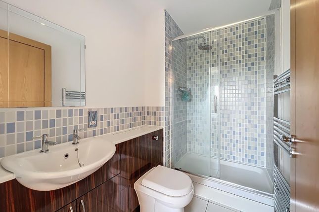 Ravenswood, Victoria Wharf, Cardiff Bay 2 bed apartment for sale