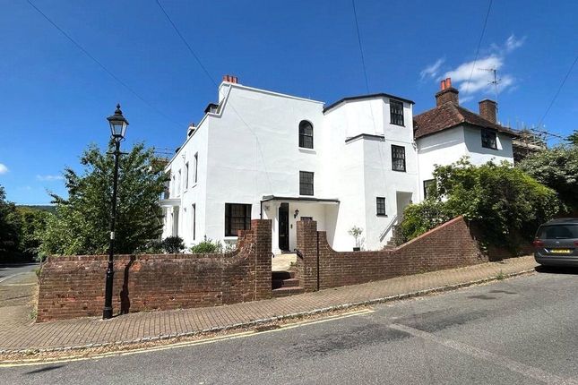 High Street, Limpsfield, Oxted, RH8 1 bed apartment for sale