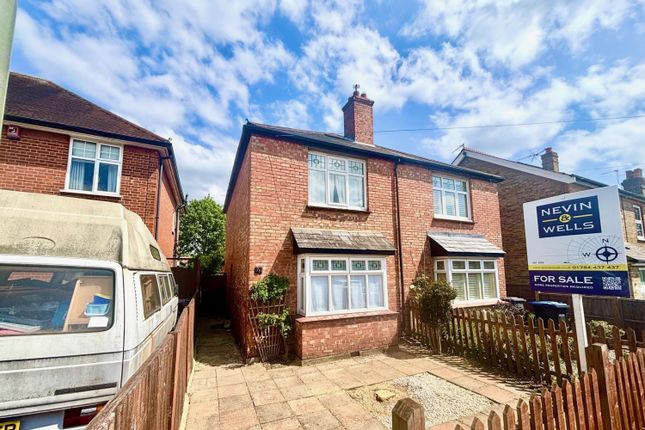 Harvest Road, Englefield Green... 2 bed semi