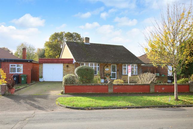 NUTCROFT GROVE, FETCHAM, KT22 2 bed detached bungalow for sale