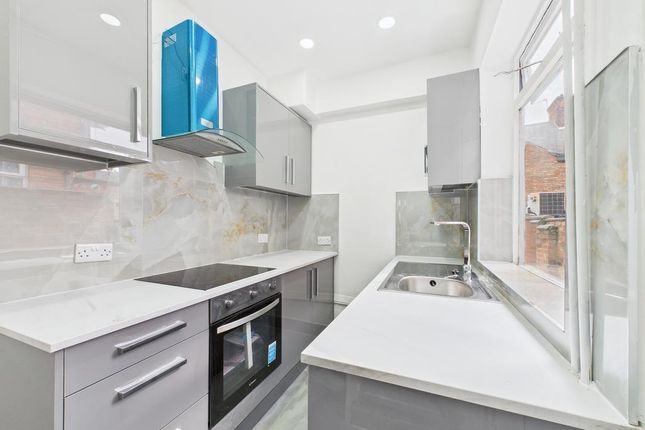 Cranmer Street, Leicester LE3 2 bed terraced house for sale