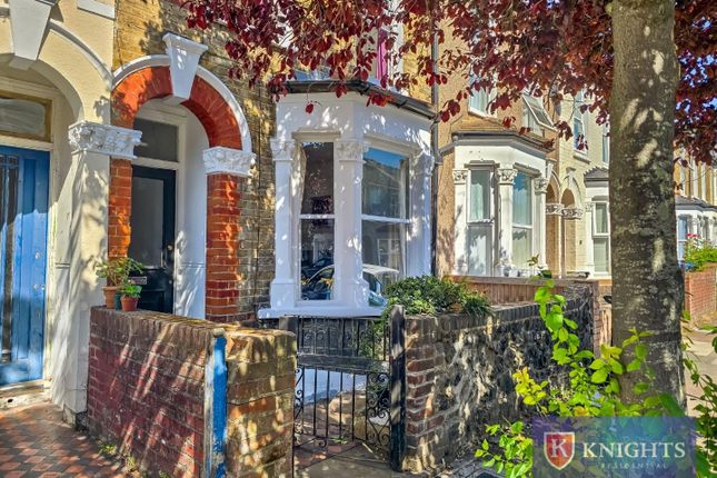 Hawthorn Road, London, N18 3 bed house for sale