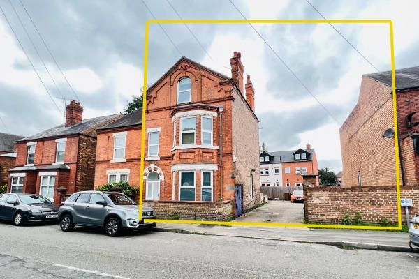 College Street, Long Eaton, Nottingham 7 bed end of terrace house for sale