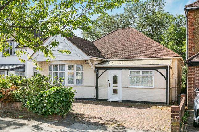 Ellerman Avenue, Twickenham, TW2 2 bed bungalow for sale