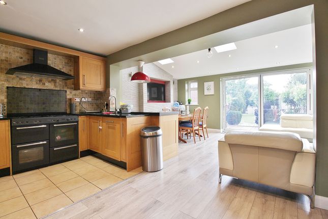 4 bed semi-detached house