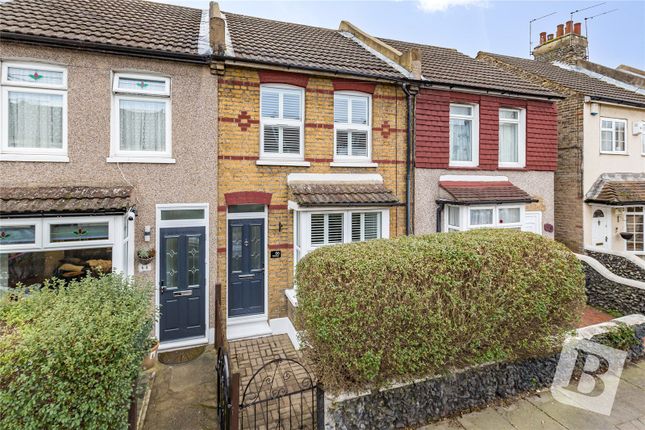 Cecil Road, Gravesend, Kent, DA11 2 bed terraced house for sale