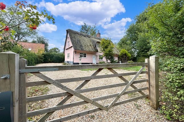The Street, Newmarket CB8 3 bed detached house for sale