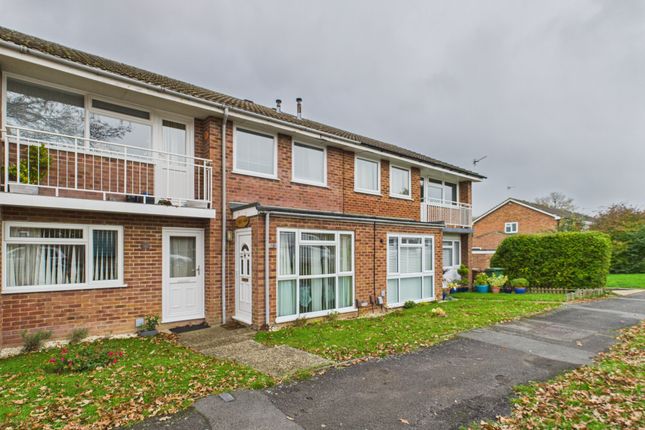 Borodin Close, Basingstoke, RG22 2 bed flat for sale