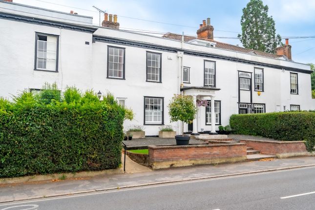 Stortford Road, Dunmow, Essex 6 bed terraced house for sale