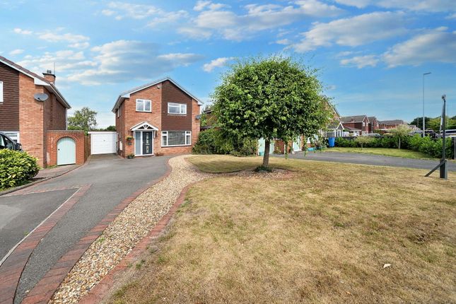 Downford Close, Stafford ST19 4 bed detached house for sale