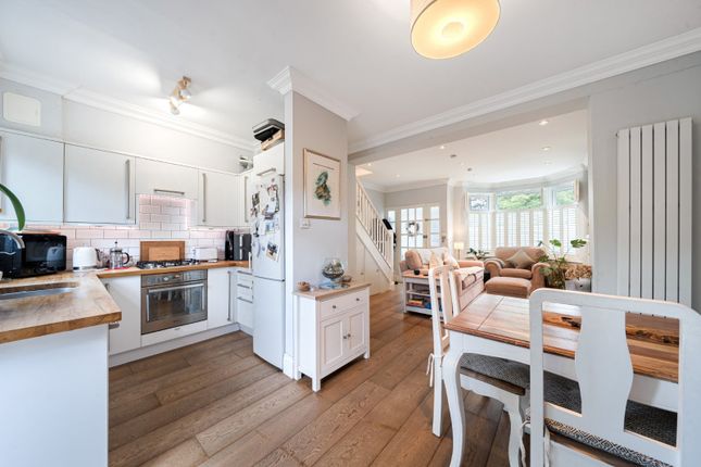 Abbey Road, Wimbledon, London, SW19 2 bed terraced house for sale