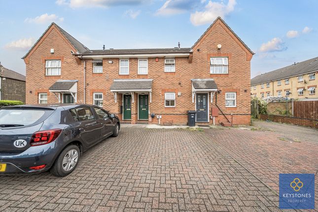 Bluebell Way, Ilford, IG1 2 bed terraced house for sale