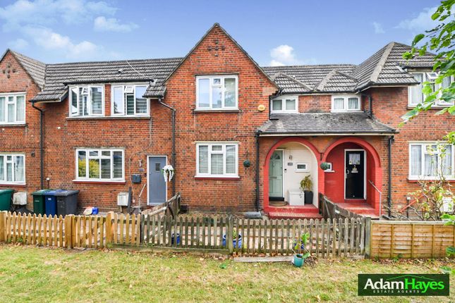 Woodhouse Road, London N12 3 bed terraced house for sale