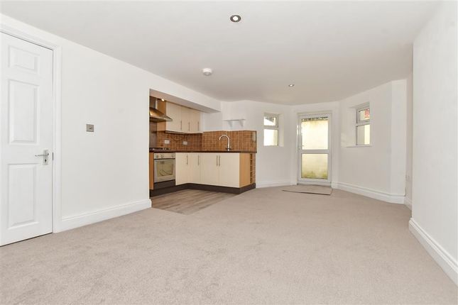2 bedroom ground floor flat for sale