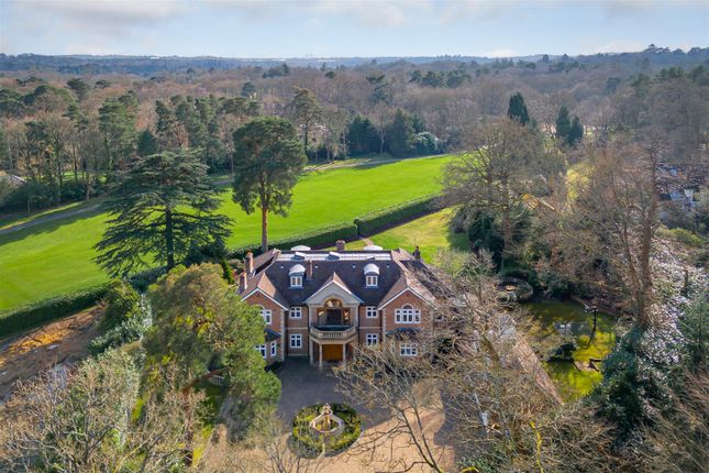 Chestnut Avenue, Wentworth Estate 7 bed detached house for sale