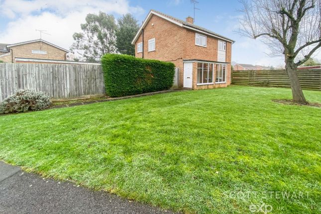 Buckland Close, Peterborough PE3 4 bed detached house for sale