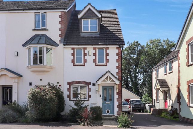 Raleigh Mead, South Molton, Devon, EX36 3 bed terraced house for sale