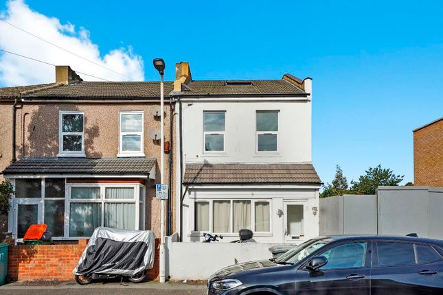 Buckingham Road, Stratford, E15 6 bed terraced house for sale
