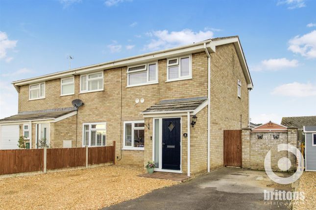 Goosander Close, Snettisham, King's Lynn 3 bed semi
