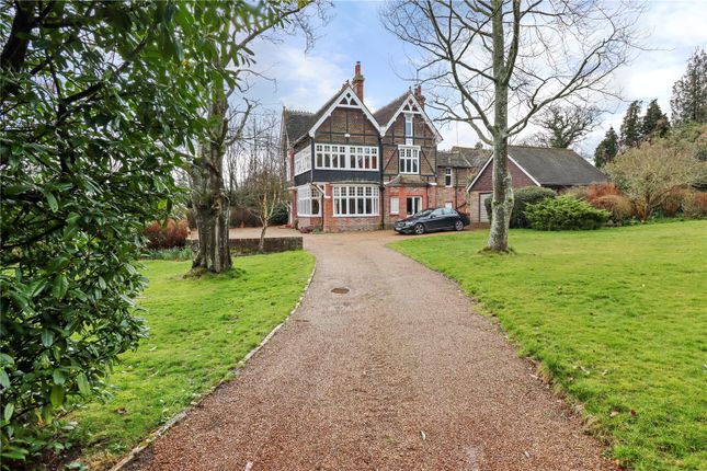 6 bedroom detached house for sale