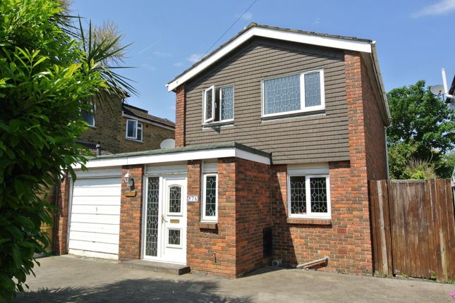 Ford Road, Ashford TW15 3 bed detached house for sale