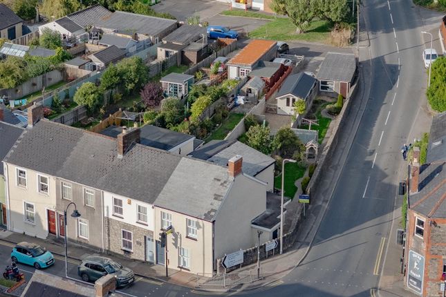 3 bedroom town house for sale