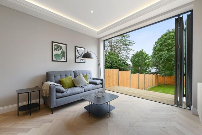 Lynton Road, Acton 2 bed flat for sale