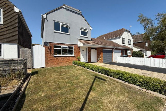 3 bedroom link detached house for sale