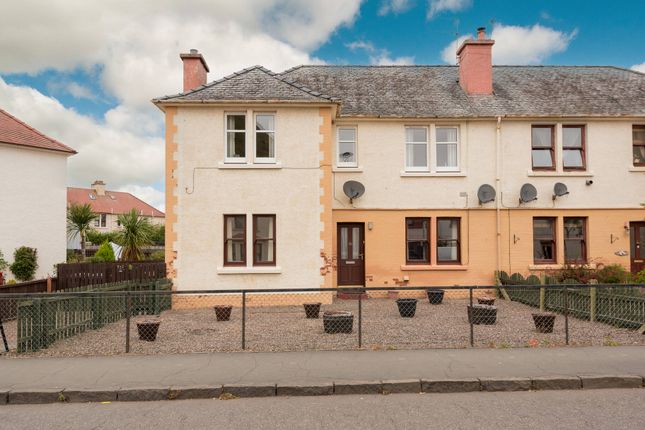 2 bedroom ground floor flat for sale