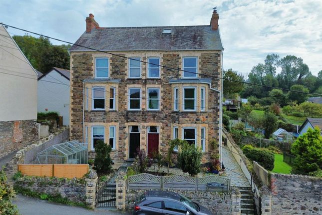 4 bedroom semi-detached house for sale